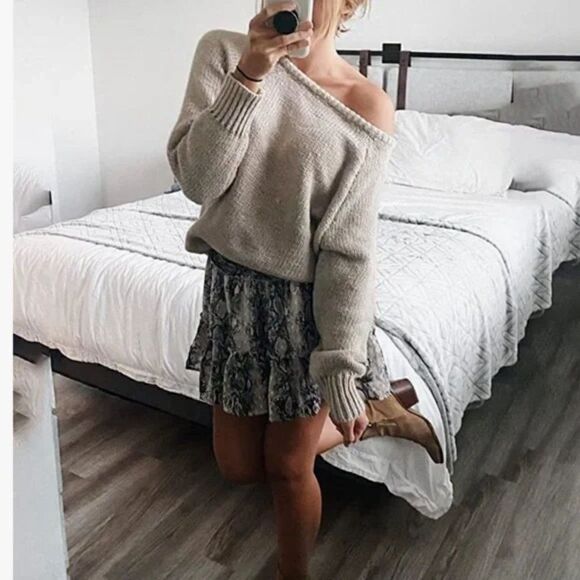 New Wide Crew Neck Ribbed Knitted Oversized Sweater - Picture 4 of 5